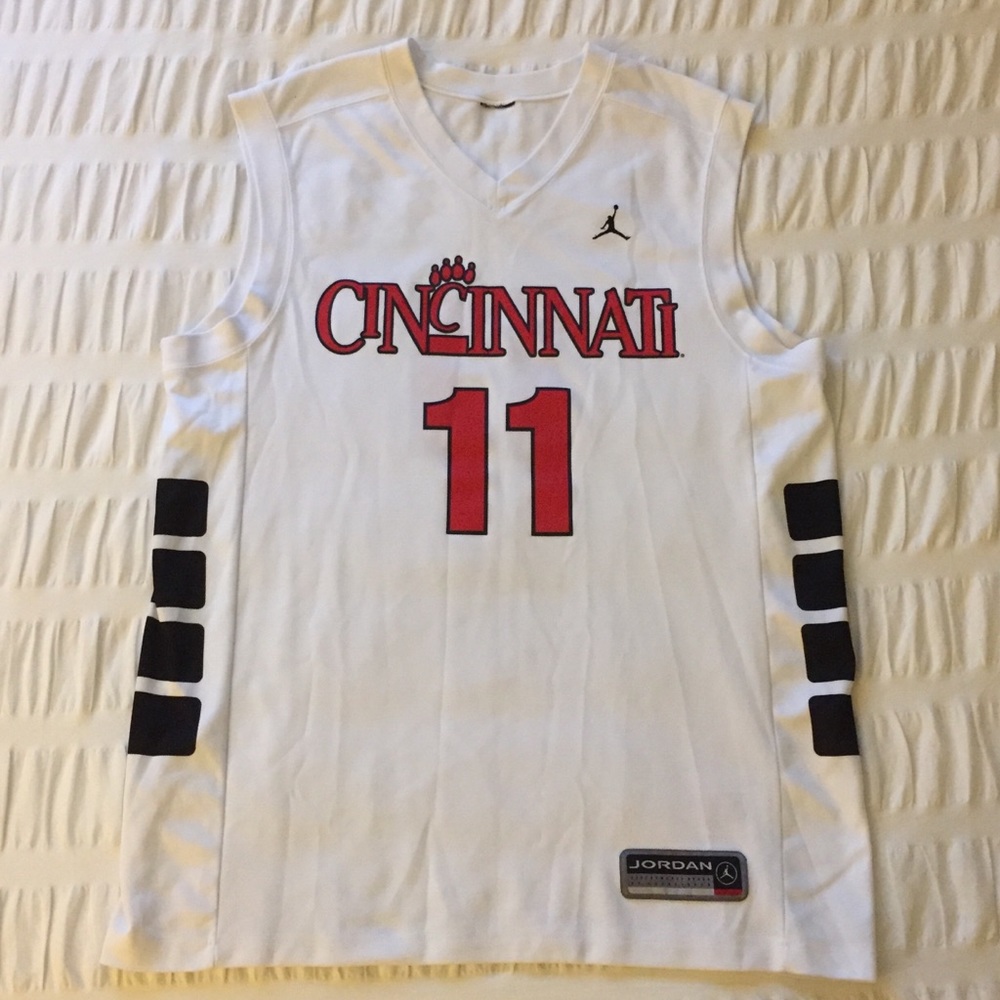 Rare Jordan Cincinnati Bearcats Basketball Jersey!